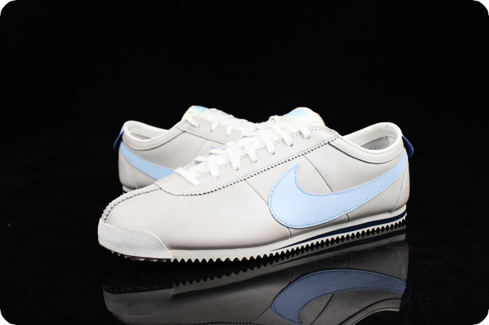 专柜正品 nike/耐克 cortez 男鞋牛皮阿甘休闲鞋 487777 102 双