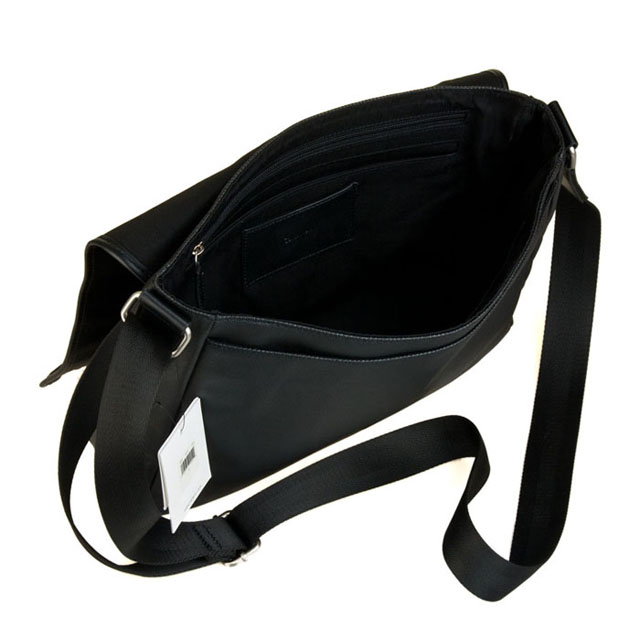 ck卡尔文·克莱恩 黑色pvc斜挎男包