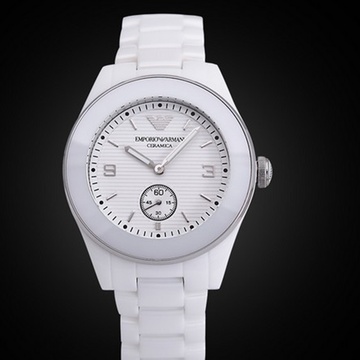 阿玛尼陶瓷女士腕表